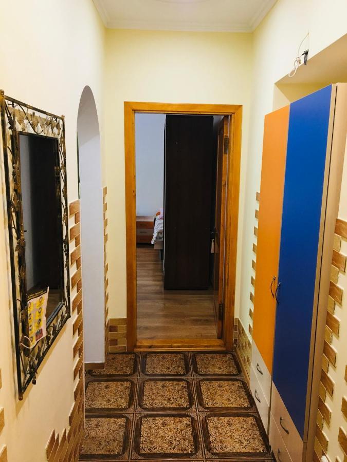 カームヤネツィ・ポジーリシクィイCentreアパートメント エクステリア 写真
